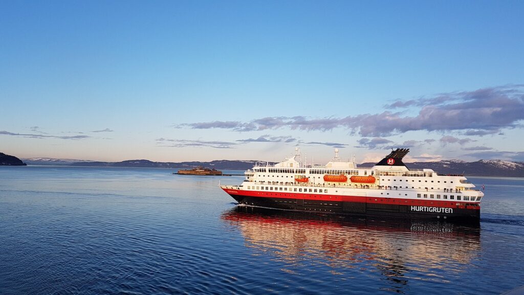 norway, hurtigruten, ship