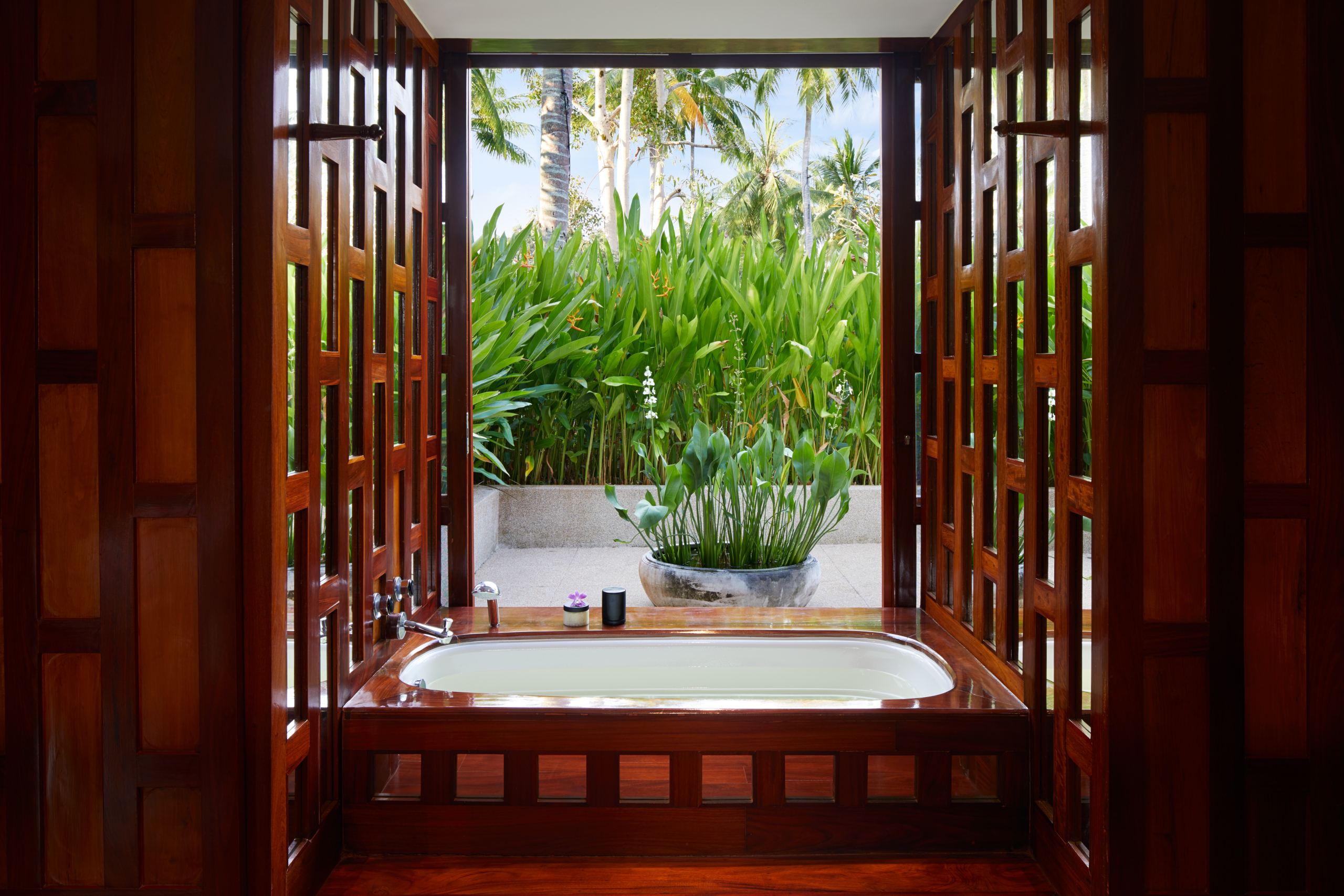 Amanpuri, Thailand - Accommodation, Villa 17, 4-Bedroom Ocean Villa, Bathtub