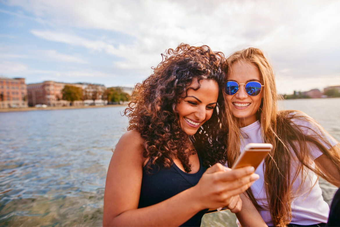 two female travelers